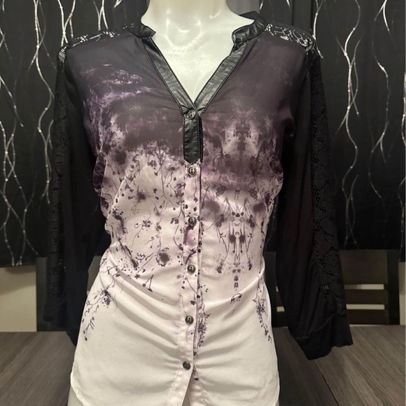 BlackKarv lace sleeve Blouse Size Large - Picture 1 of 3
